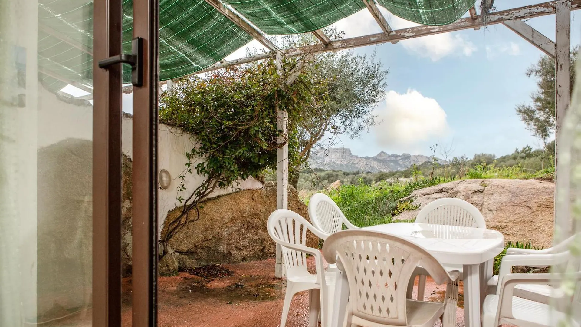 Locanda Domus De Vida Palau 0*,
